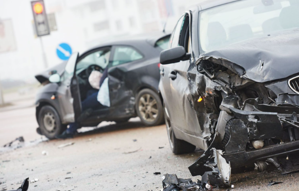 How a Car Accident Lawyer Can Help You After a Crash?