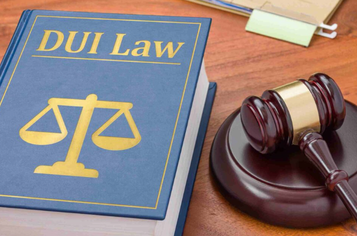 Understanding the Cost of Hiring a DUI Lawyer