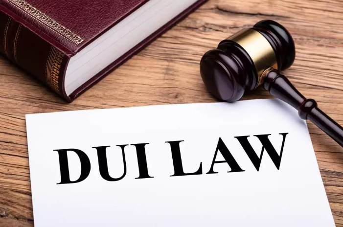 What to Expect When Hiring a DUI Lawyer for the First Time