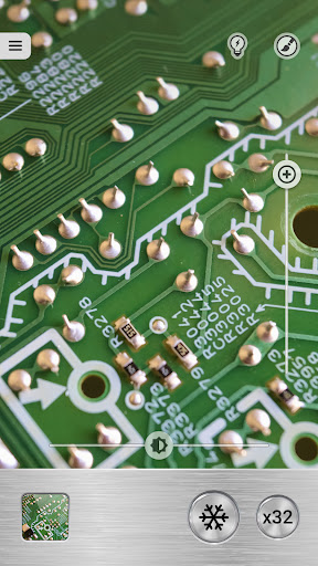 Magnifier Plus with Flashlight screenshot