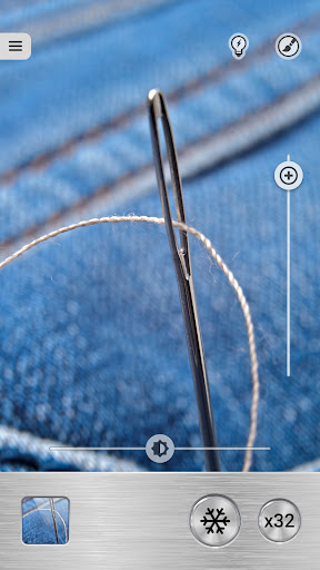 Magnifier Plus with Flashlight screenshot